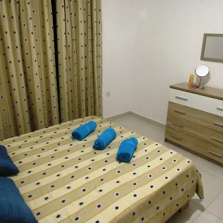 דירה No8 @ Seabreeze Court מליאהה