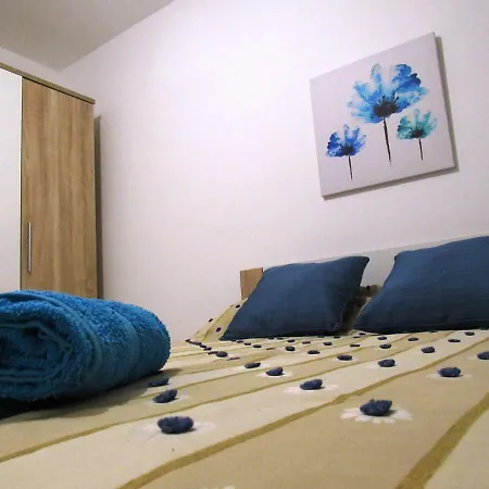 No8 @ Seabreeze Court דירה *