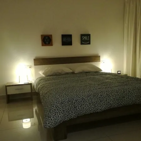 No8 @ Seabreeze Court *