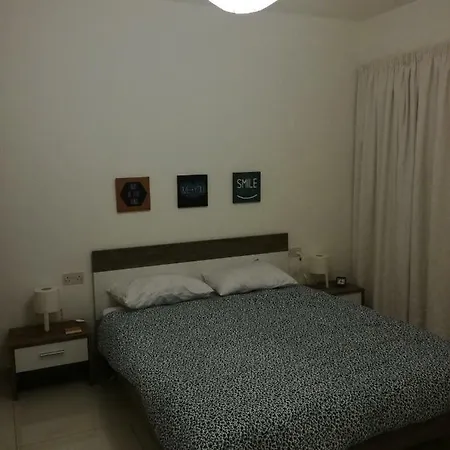 No8 @ Seabreeze Court * מליאהה