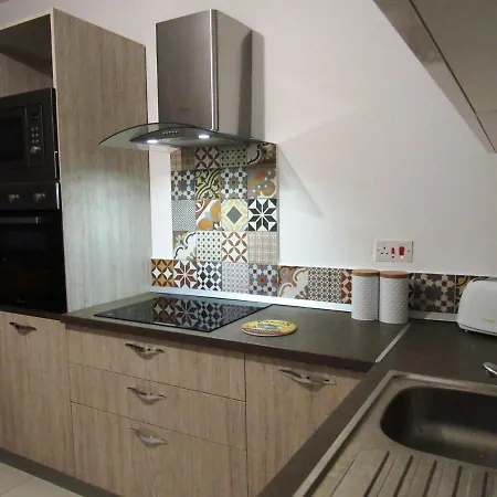 No8 @ Seabreeze Court *